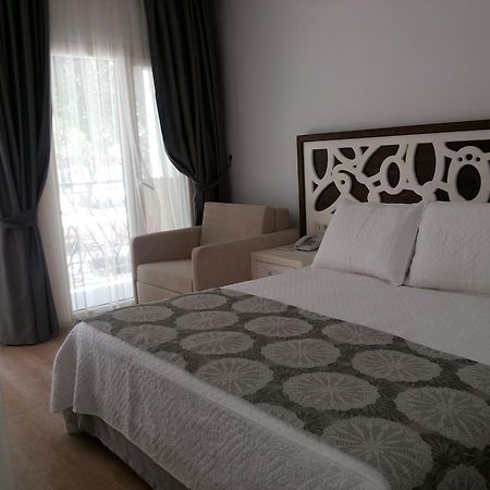 أورتاكنت Meggs Bodrum Beach Restaurant & Hotel المظهر الخارجي الصورة
