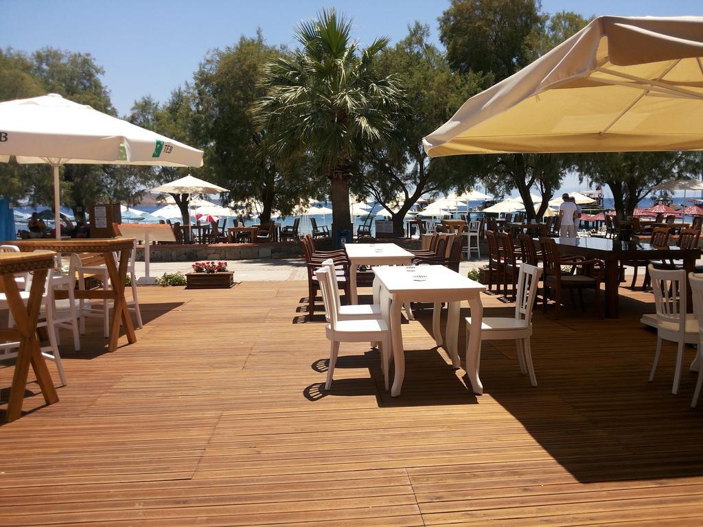 أورتاكنت Meggs Bodrum Beach Restaurant & Hotel المظهر الخارجي الصورة