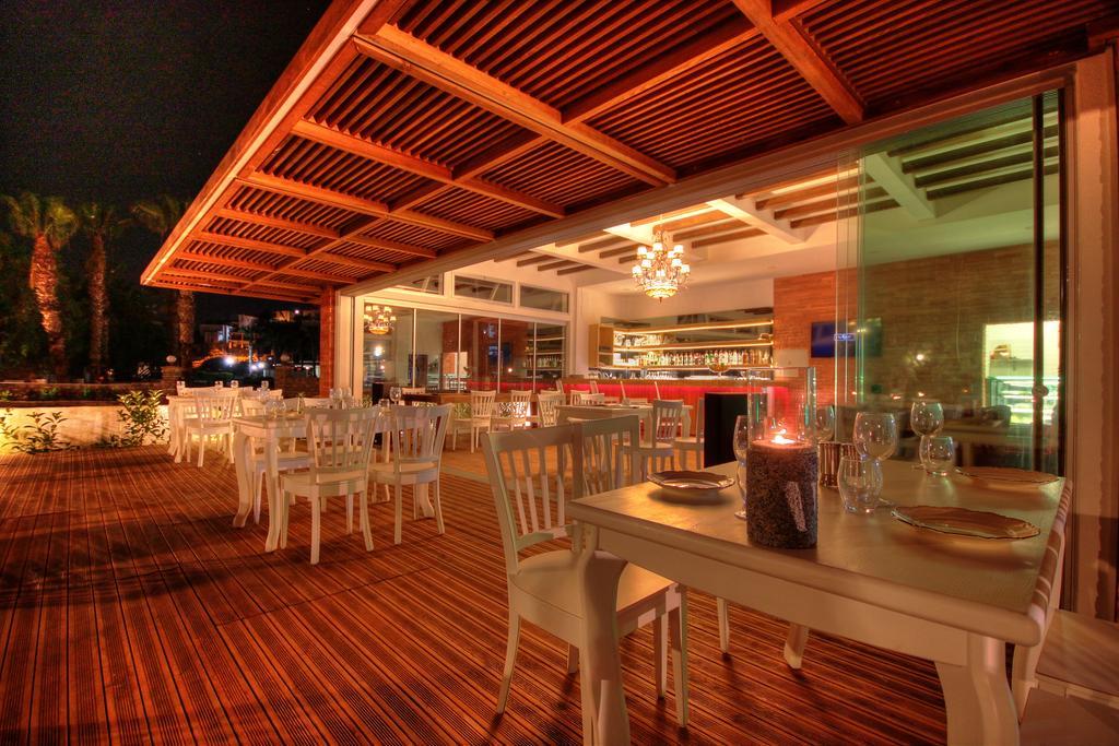 أورتاكنت Meggs Bodrum Beach Restaurant & Hotel المظهر الخارجي الصورة