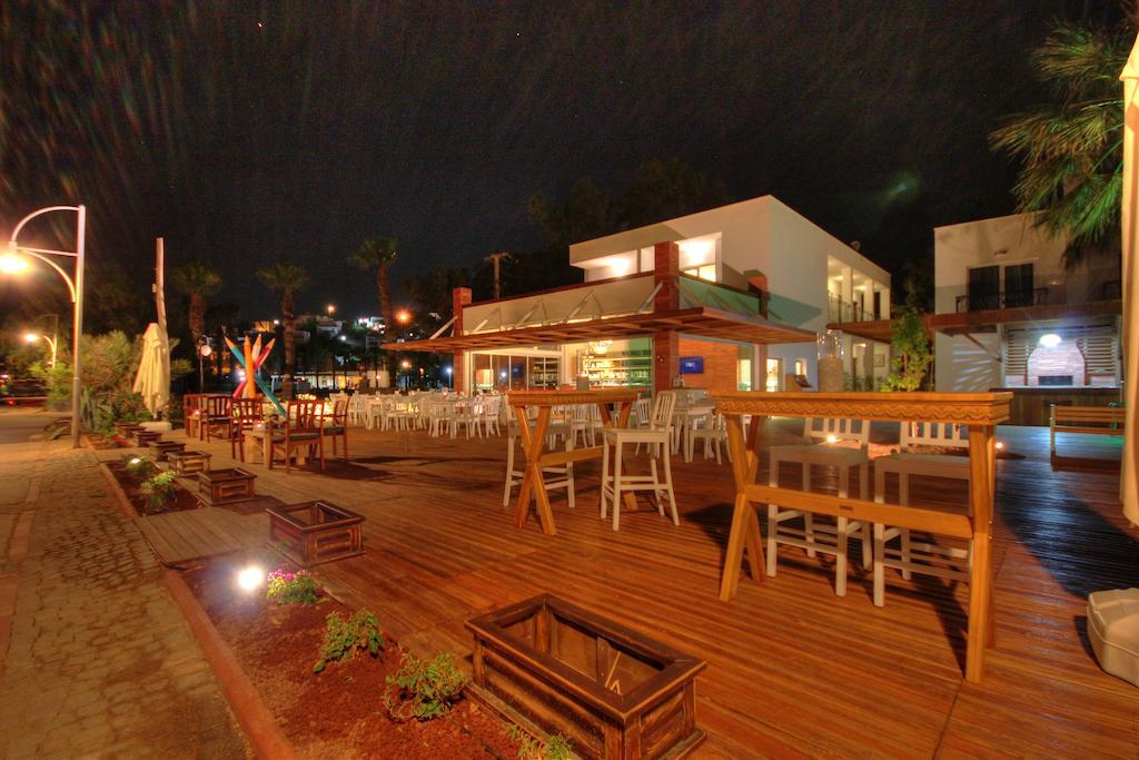 أورتاكنت Meggs Bodrum Beach Restaurant & Hotel المظهر الخارجي الصورة