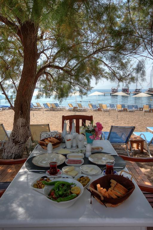 أورتاكنت Meggs Bodrum Beach Restaurant & Hotel المظهر الخارجي الصورة