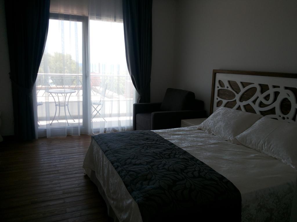 أورتاكنت Meggs Bodrum Beach Restaurant & Hotel الغرفة الصورة
