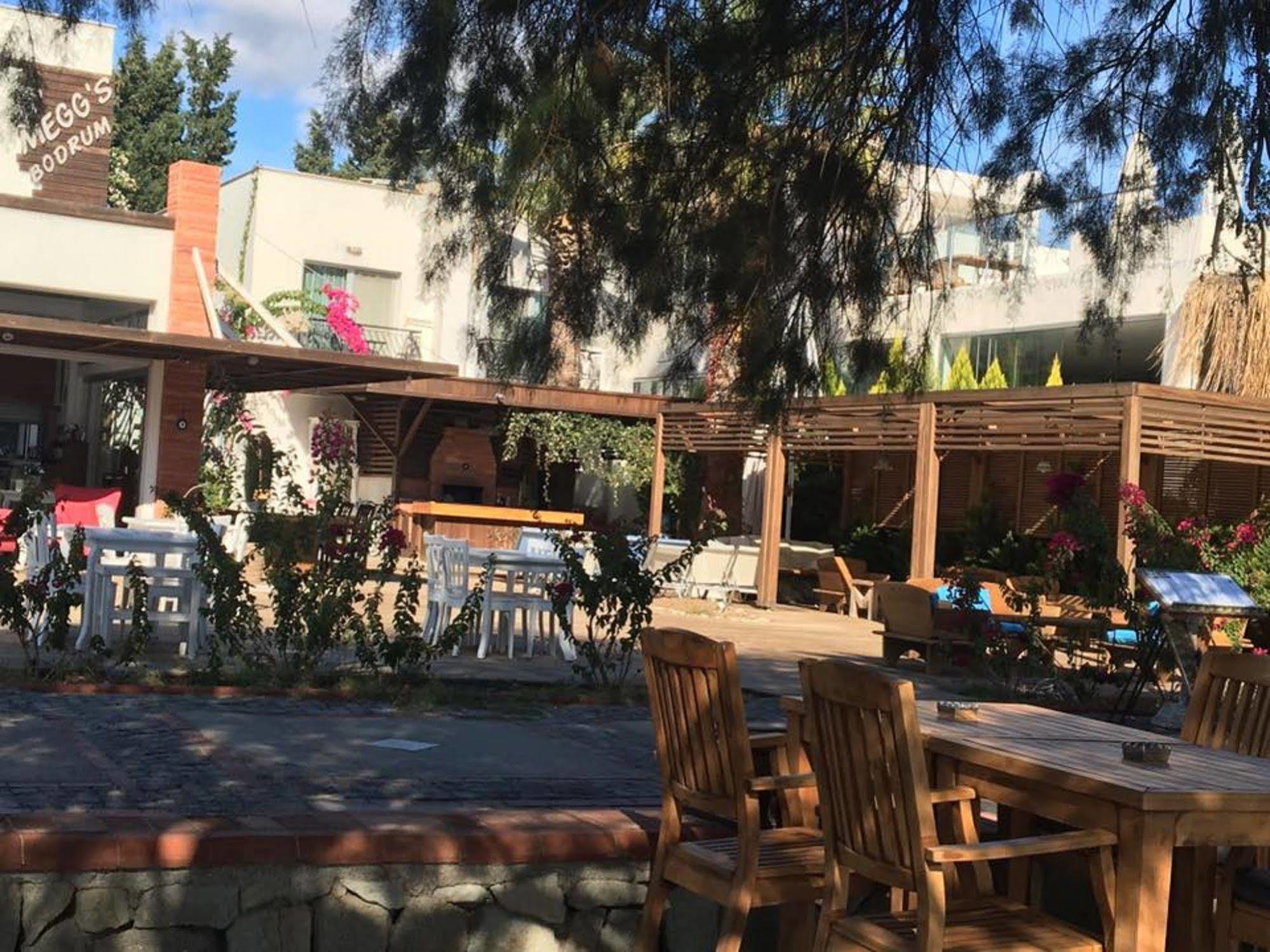 أورتاكنت Meggs Bodrum Beach Restaurant & Hotel المظهر الخارجي الصورة